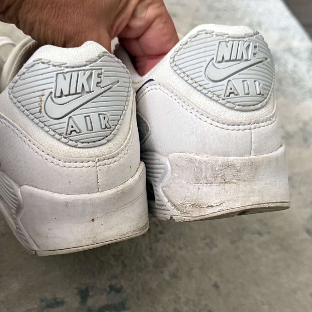 Nike Air Max White and Blue Sneakers - Picture 4 of 6
